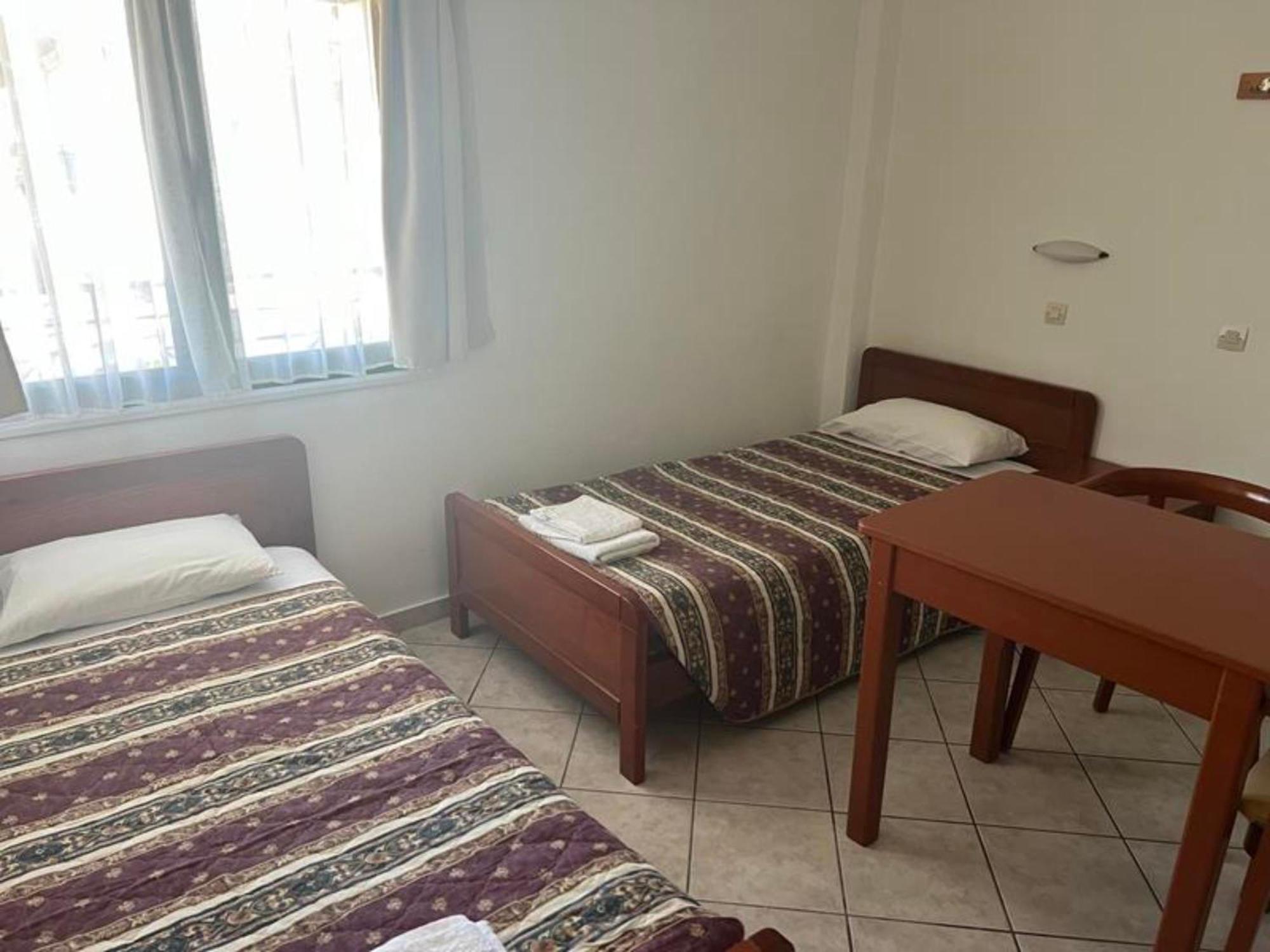 Trident Studios And Apartments Kavos Luaran gambar