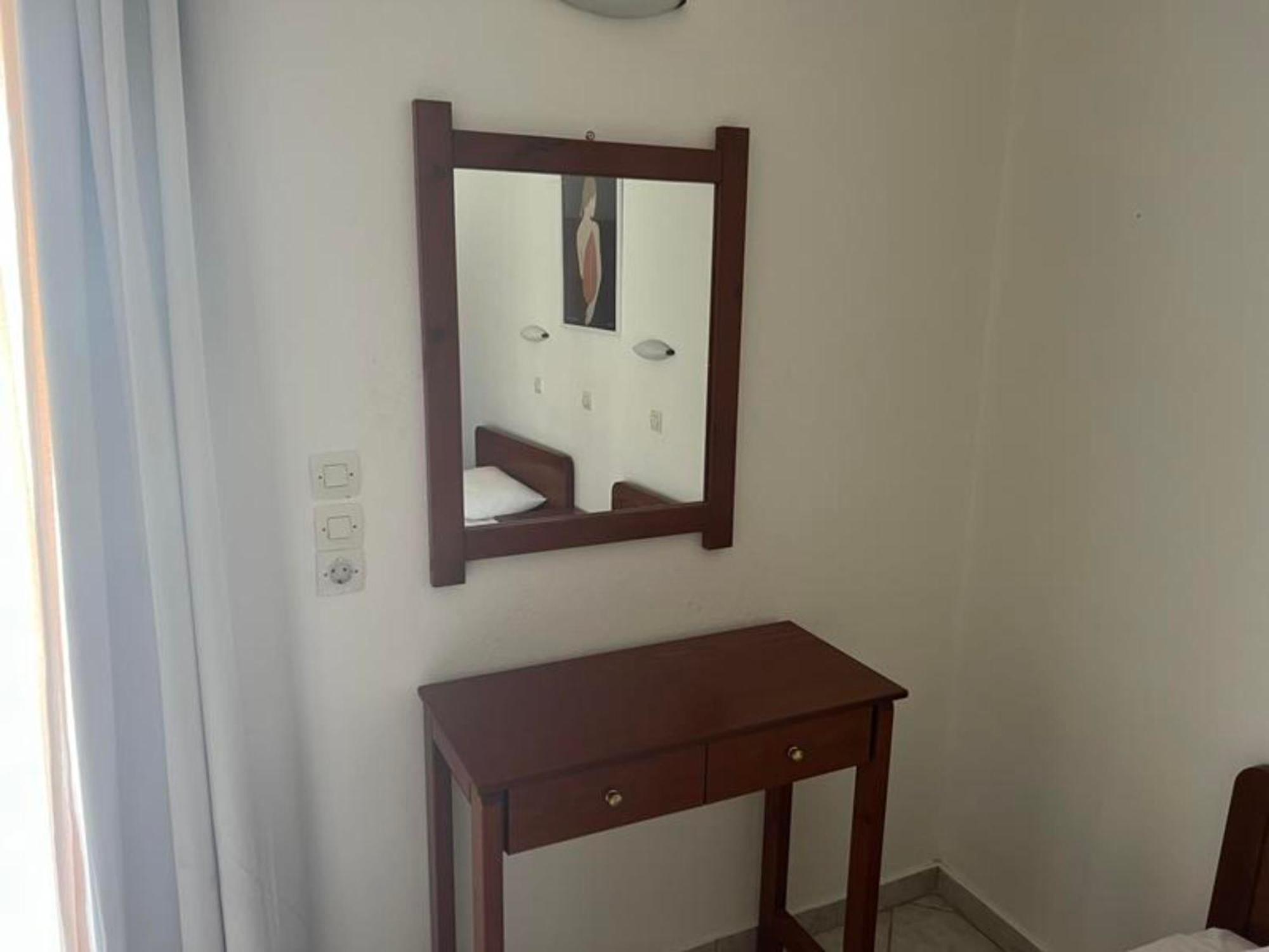 Trident Studios And Apartments Kavos Luaran gambar