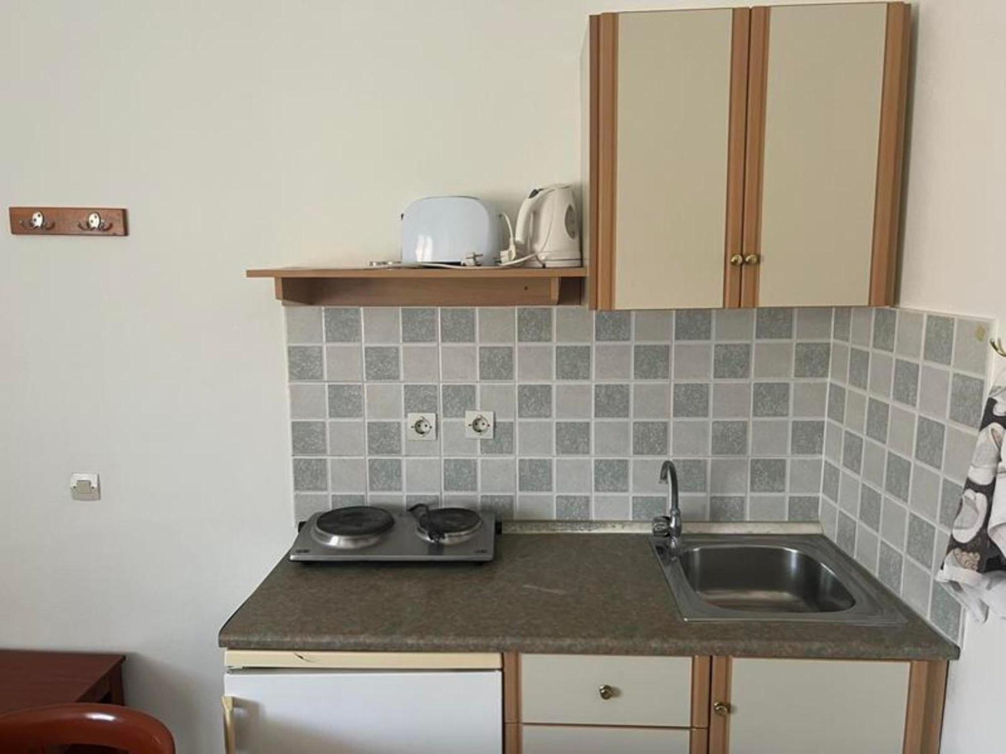Trident Studios And Apartments Kavos Luaran gambar